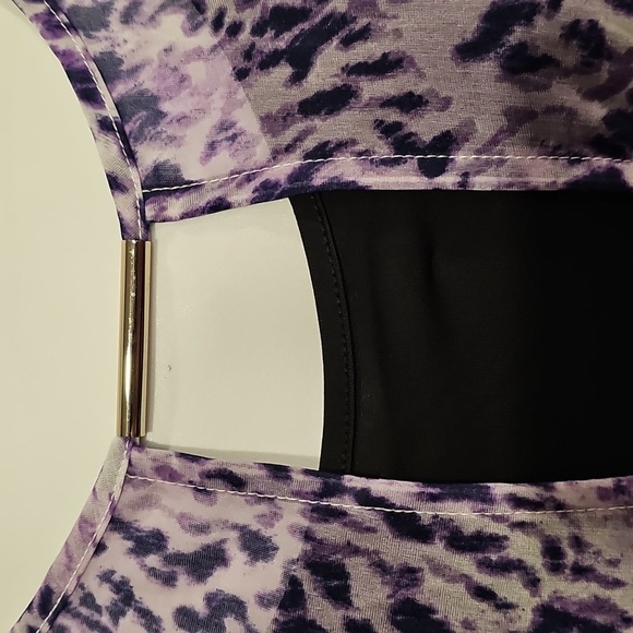 Jennifer Lopez Animal Print Flowy Top EUC Size Large - Picture 2 of 9